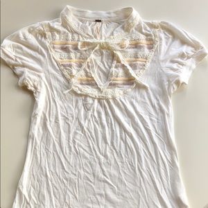 Free People | Cream Keyhole Embroidered Top | S